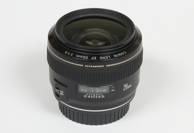 Canon EF 28mm f/1.8 USM - Full Format Review / Test