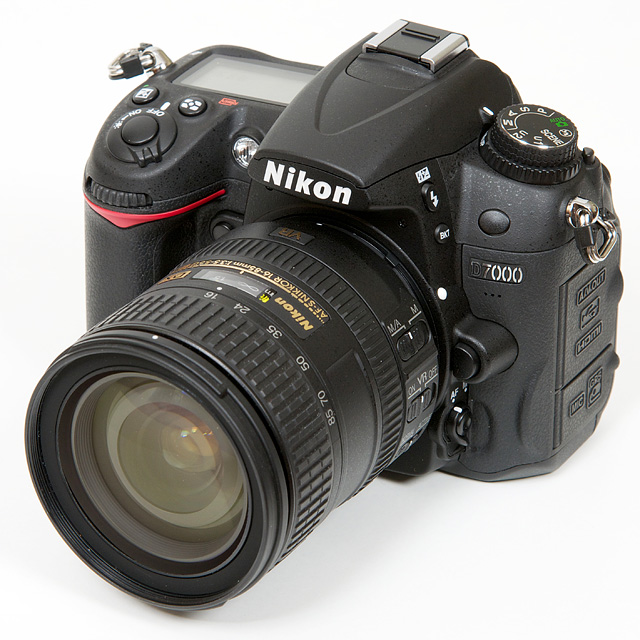 pour Nikon AF-S DX NIKKOR 16-85mm f/3.5-5.6G ED VR & AF-S DX NIKKOR 18-300mm f/3.5-6.3G ED VR LH-39 JJC Pare-soleil équivalent Nikon HB-39 